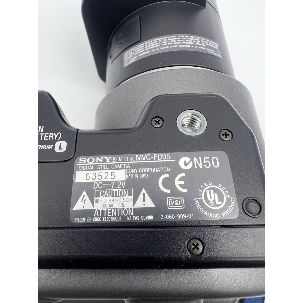 Sony Mavica MVC-FD95 2.1MP Digital Camera - Black & Metallic gray - Picture 4 of 9